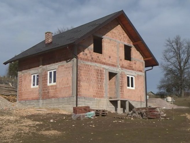 Кућа за породицу Ћеранић Кућа за породицу Ћеранић - Фото: РТРС