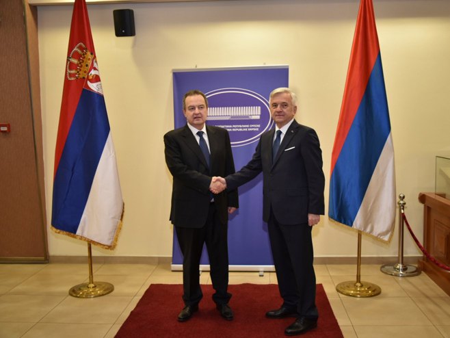 Недељко Чубриловић и Ивица Дачић - Фото: РТРС