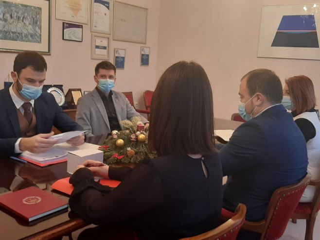 Примопредаја дужности Примопредаја дужности - Фото: РТРС