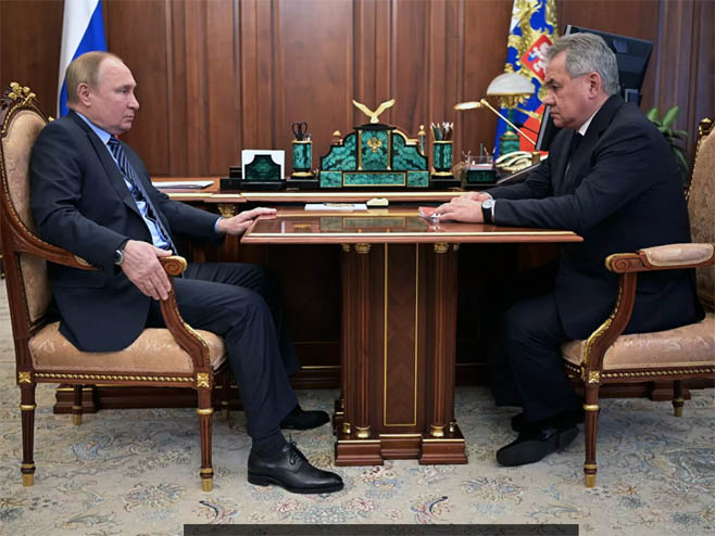 Владимир Путин и Сергеј Шојгу (фото:sputniknews.com) - 