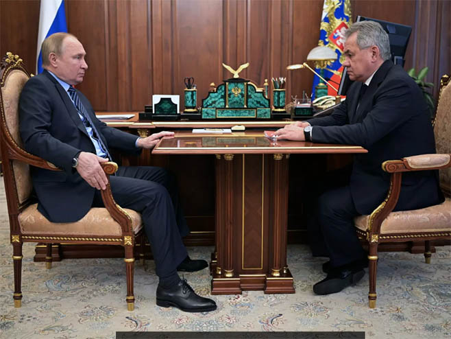Владимир Путин и Сергеј Шојгу (фото:sputniknews.com) Владимир Путин и Сергеј Шојгу (фото:sputniknews.com) -