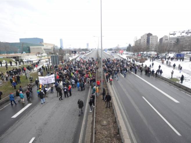Протест еколошких организација у Србији Протест еколошких организација у Србији - Фото: ТАНЈУГ