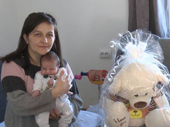 Горња Љупљаница -породица Драгане и Данијела Тадића Горња Љупљаница -породица Драгане и Данијела Тадића - Фото: РТРС
