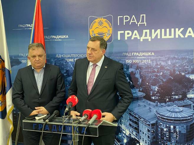 Милорад Додик и Зоран Аџић Милорад Додик и Зоран Аџић - Фото: РТРС