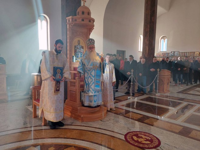 Sveta arhijerejska liturgija u Hramu Svetog cara Lazara u Andrićgradu 