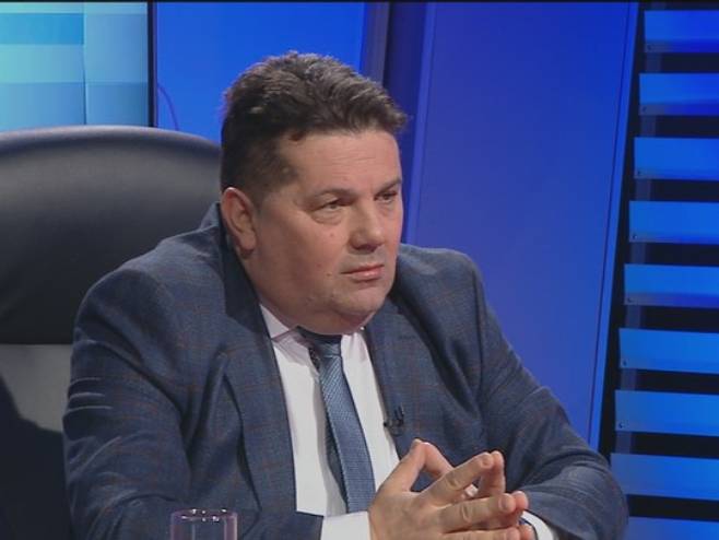 Стевандић: Политички актери да наступе уједињено и врате надлежности Српској