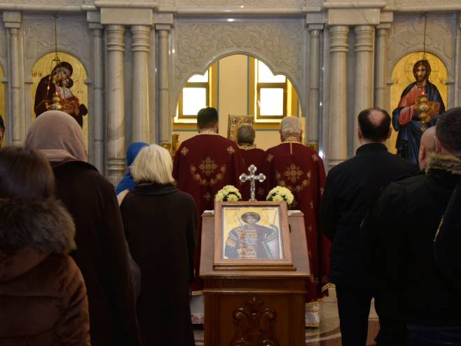 Богослужење у Цркви Светог великомученика Георгија (Фото: СРНА)