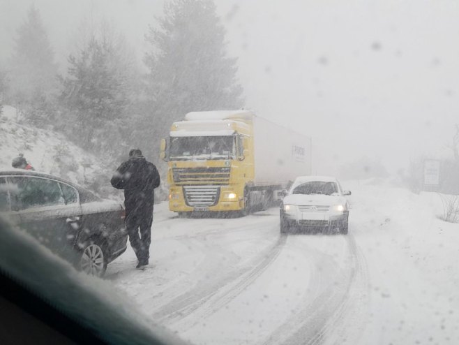 Снијег на Романији 