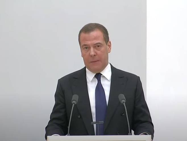 Дмитриј Медведев (Фото: YouTube RT) - Фото: Screenshot/YouTube