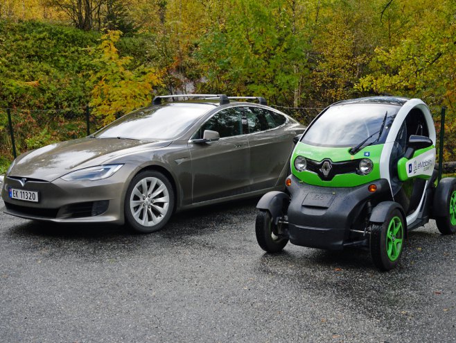 Електрични аутомобили (фото: Mario Roberto Durán Ortiz / wikimedia.org) - 