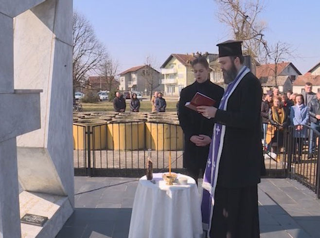 Брод - парастос - Фото: РТРС