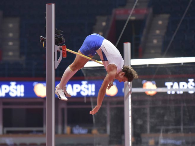 Арманд Дуплантис (Фото: TANJUG/ MILOS MILIVOJEVIC) - 