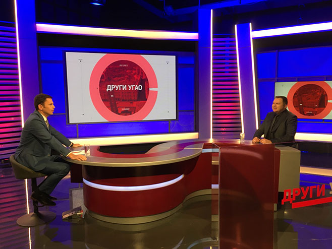 Други угао: Гост Жељко Будимир Други угао: Гост Жељко Будимир - Фото: РТРС