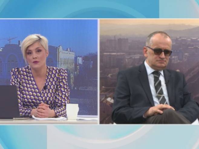 Гост Јутарњег програма Џевад Галијашевић Гост Јутарњег програма Џевад Галијашевић - Фото: РТРС