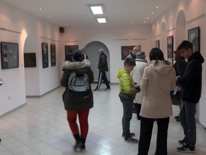 Изложба фотографија Изложба фотографија - Фото: РТРС