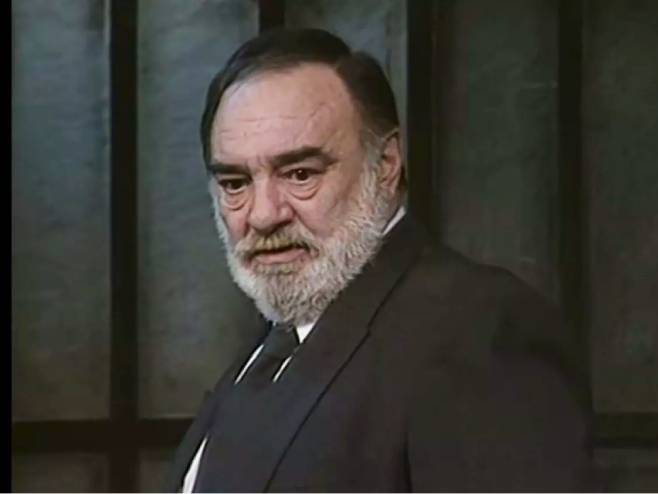 Данило Бата Стојковић (Фото:  Printscreen/ YouTube/ RTS Kulturno-umetnički program - Zvanični kanal) - 