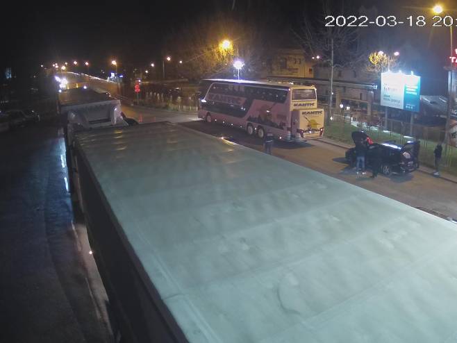 Гранчни прелаз Градишка - улаз у Републику Српску (Фото:амс.рс) Гранчни прелаз Градишка - улаз у Републику Српску (Фото:амс.рс) -