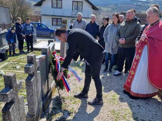 Парастос у Добоју - Фото: СРНА