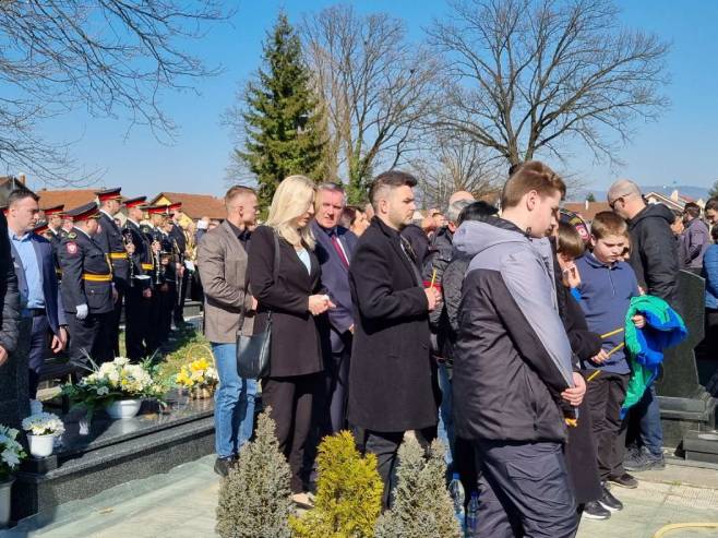 Cvijanović i Višković na sahrani Bašića