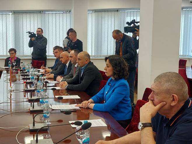 Sastanak vladajuće koalicije (Foto: RTRS)
