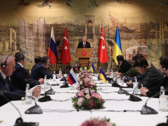 Преговори Русија - Украјина (фото: EPA-EFE / TURKISH PRESIDENT PRESS OFFICE HANDOUT) Преговори Русија - Украјина (фото: EPA-EFE / TURKISH PRESIDENT PRESS OFFICE HANDOUT) -