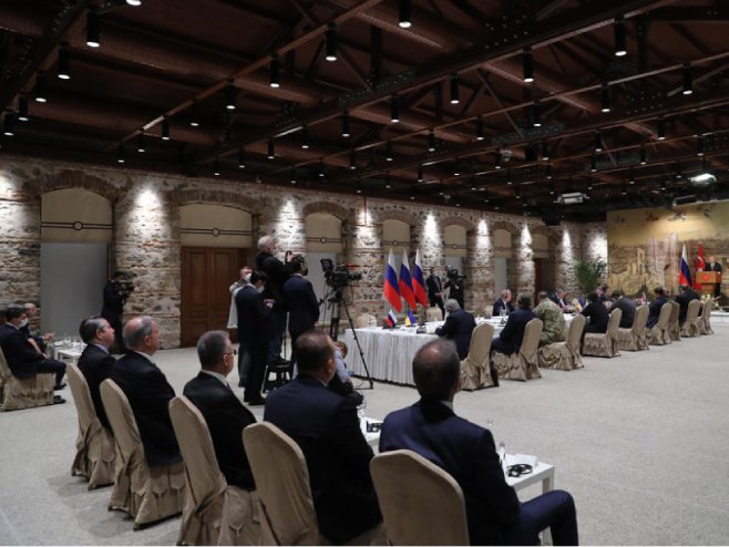 Преговори Русија - Украјина (фото: EPA-EFE / TURKISH PRESIDENT PRESS OFFICE HANDOUT) Преговори Русија - Украјина (фото: EPA-EFE / TURKISH PRESIDENT PRESS OFFICE HANDOUT) -