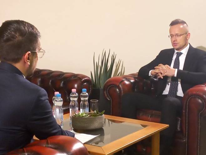 Петер Сијарто - Фото: РТРС