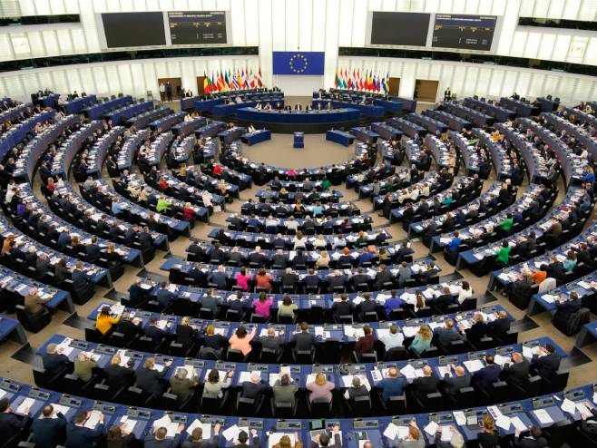Европски парламент (Фото: EPA-EFE/ RONALD WITTEK) - 