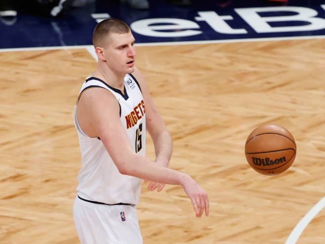 Никола Јокић (Фото: EPA-EFE/JASON SZENES/илустрација) - 