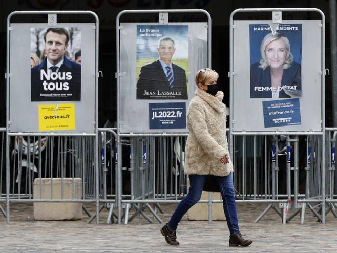 Избори у Француској (Фото: EPA-EFE/Guillaume Horcajuelo, илустрација) - 
