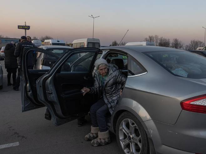 Маријупољ (Фото: EPA-EFE/ROMAN PILIPEY, илустариција) - 