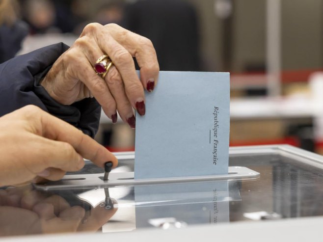 Избори у Француској (Фото: EPA-EFE/SALVATORE DI NOLFI) Избори у Француској (Фото: EPA-EFE/SALVATORE DI NOLFI) -