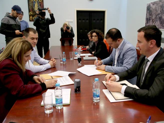 Милићева и Дутина потписали споразум - Фото: СРНА