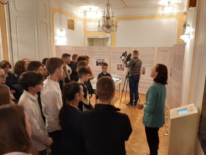 У Банском двору отворена је изложба "Чика Владо" - Фото: РТРС