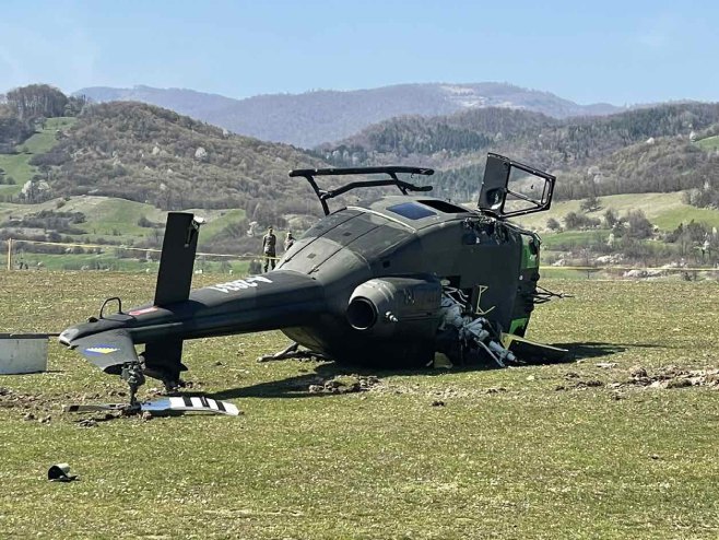 На полигону код Високог преврнуо се хеликоптер (Фото: РТРС)