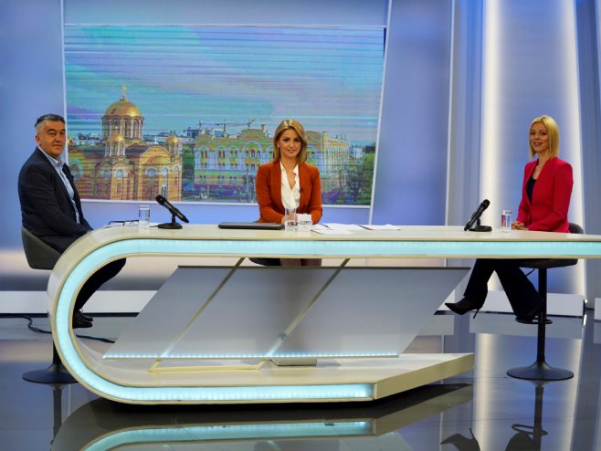 Предраг Братић, Тања Благојевић и Маријана Ђурђевић Предраг Братић, Тања Благојевић и Маријана Ђурђевић - Фото: РТРС