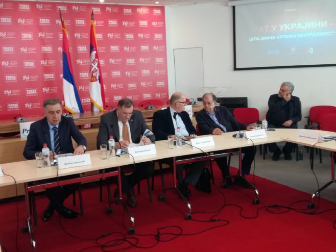 У Београду трибина "Рат у Украјини - шта значи српска неутралност" У Београду трибина "Рат у Украјини - шта значи српска неутралност" - Фото: РТРС