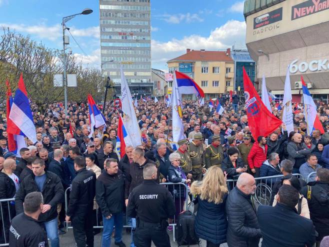 Трг Крајине - Народни скуп "Слобода" - Фото: РТРС