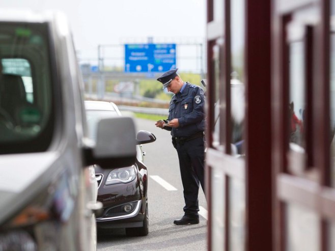 Хрватска граница (Фото: EPA/GYORGY VARGA HUNGARY OUT, илустарција) - 