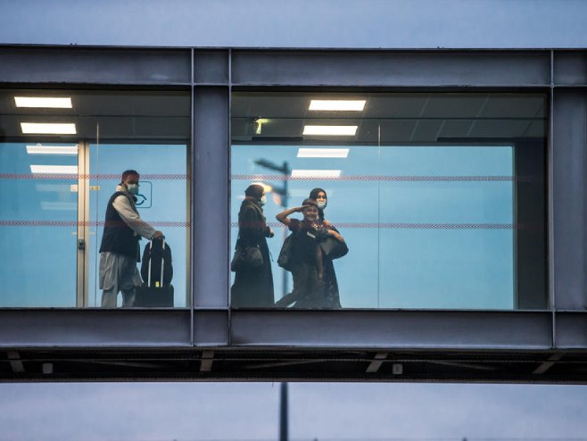 Pariški aerodrom (foto: EPA-EFE / CHRISTOPHE PETIT TESSON) - 