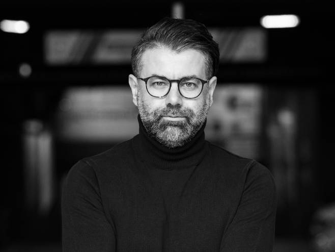 Адис Сибурбало (Фото: Културни центар Бански двор) Адис Сибурбало (Фото: Културни центар Бански двор) -