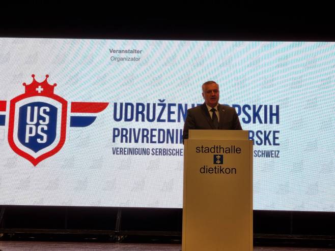 Radovan Višković (Foto: twitter.com/Vlada_Srpske) - Radovan Višković (Foto: twitter.com/Vlada_Srpske) -