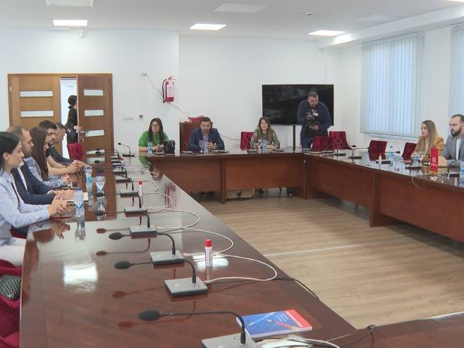 Владајућа коалиција - млади Владајућа коалиција - млади - Фото: РТРС