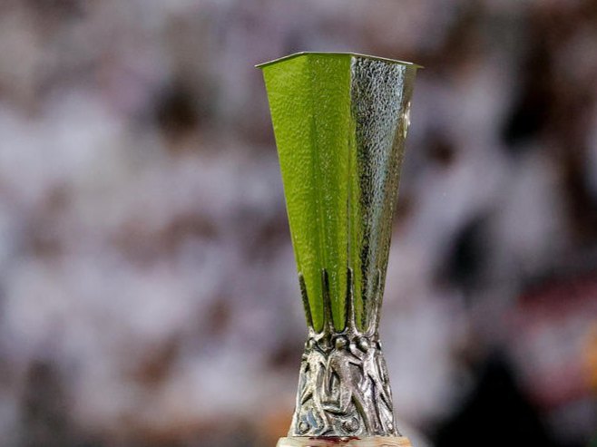 Трофеј Лиге Европе (Фото: EPA/FRIEDEMANN VOGEL, илустрација) - 