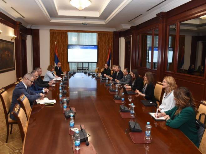 Радован Вишковић са представницима Свјетске банке (Фото: Влада Српске) Радован Вишковић са представницима Свјетске банке (Фото: Влада Српске) -