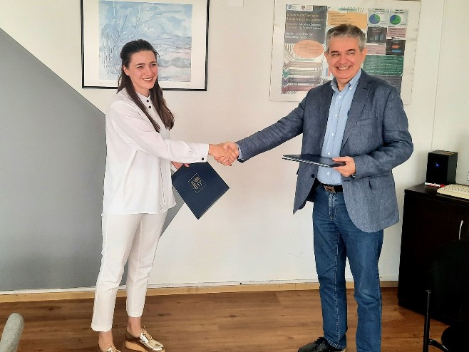 Јелена Јовановић и Никос Захари Јелена Јовановић и Никос Захари - Фото: РТРС