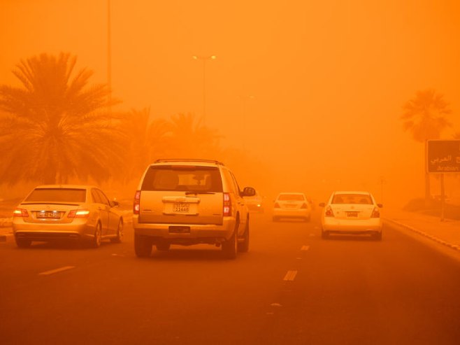 Pješčana oluja u Kuvajtu (Foto: EPA-EFE/NOUFAL IBRAHIM) 