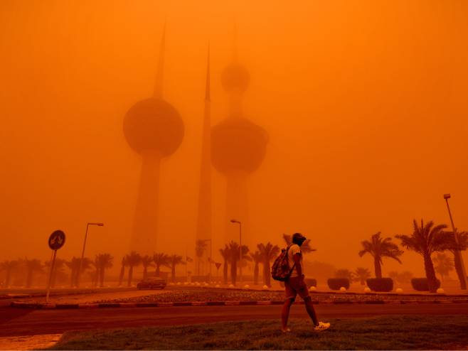 Пјешчана олуја у Кувајту (Фото:  EPA-EFE/NOUFAL IBRAHIM) - 