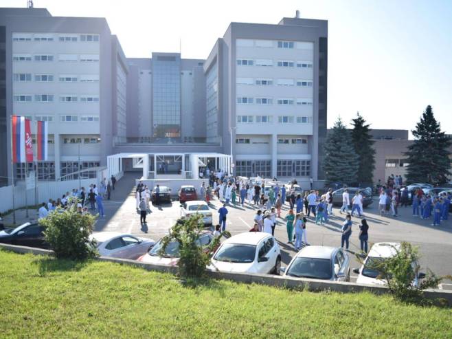 У УКЦ- у Српске евакуација болесника У УКЦ- у Српске евакуација болесника - Фото: РТРС