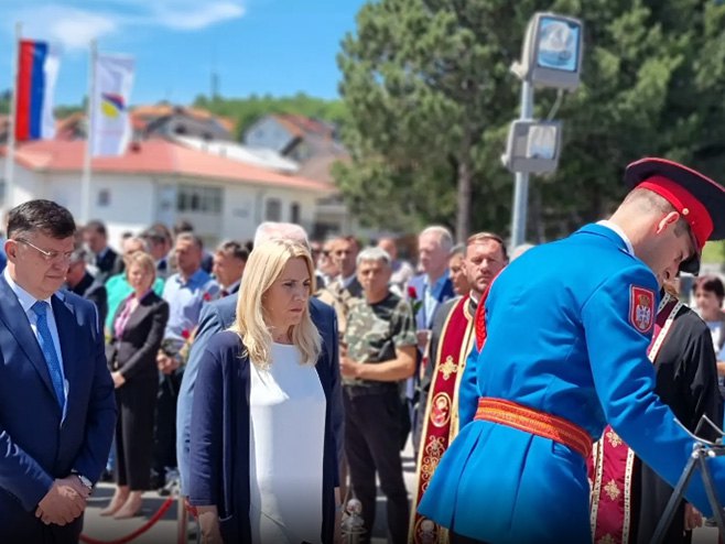 Željka Cvijanović polaganje vijenaca